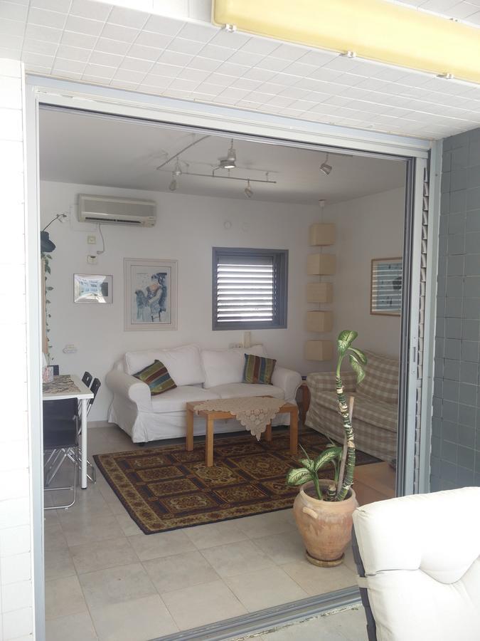 Herzelia Rooftop Special 2 Room Apartment Exterior photo
